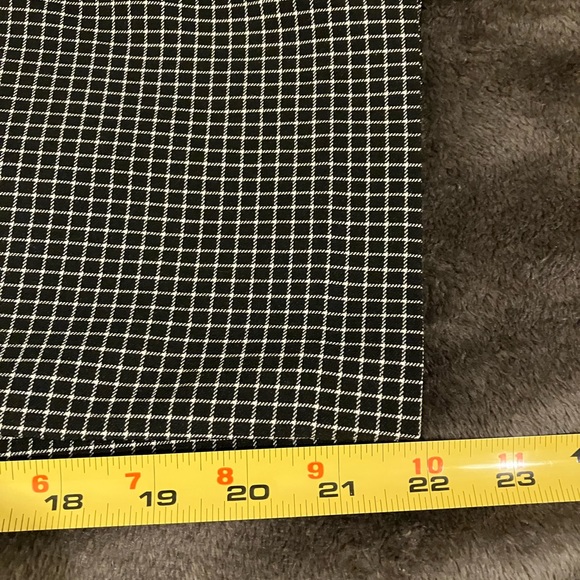 Elle Pant - Picture 5 of 5